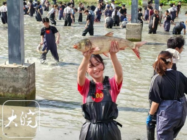 “捕鱼钓虾” 安徽财大67周年庆尽显青春烟火气